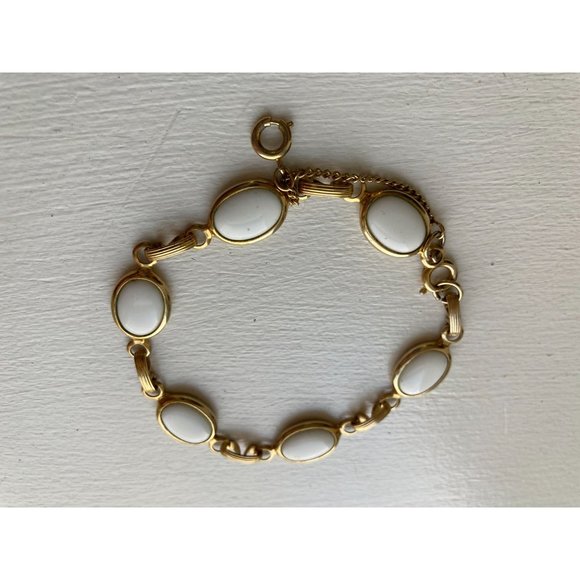 VTG MCM White Milk Glass Cabochon Bracelet-8 1/2" Length - Picture 6 of 7